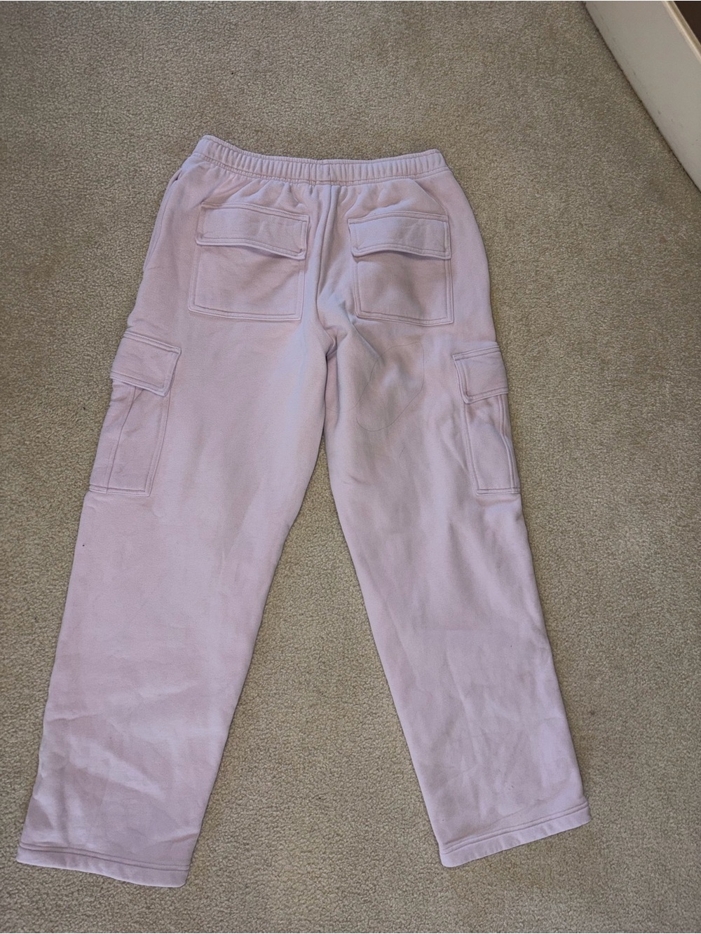 Aritzia Women’s Pale Pink Cargo Sweatpants